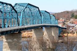 Walnut Street Bridge