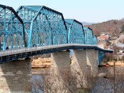 Walnut Street Bridge